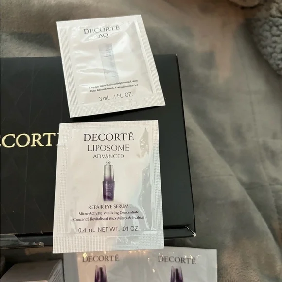 Decorte Skincare Set - Black and Purple